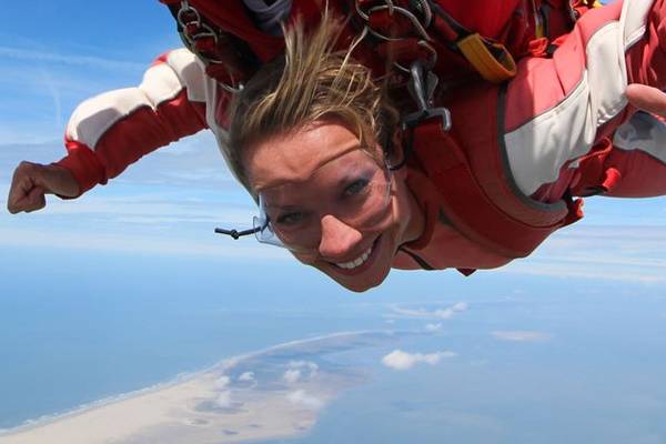 parachutespringen-op-texel_holland.com
