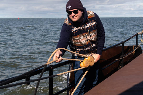 Zeilblog - Plastic expeditie op de Lauwerszee: schone manoeuvre voor de Waddenzee