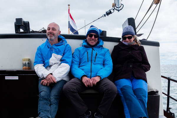 Zeilblog - Plastic expeditie op de Lauwerszee: schone manoeuvre voor de Waddenzee